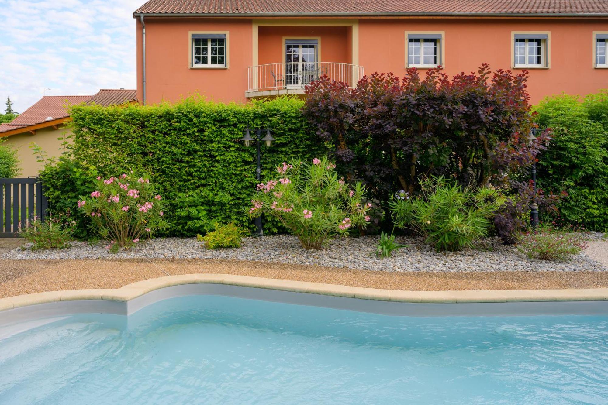 Le Moulin Du Gastronome Hotel Charnay-les-Macon ภายนอก รูปภาพ