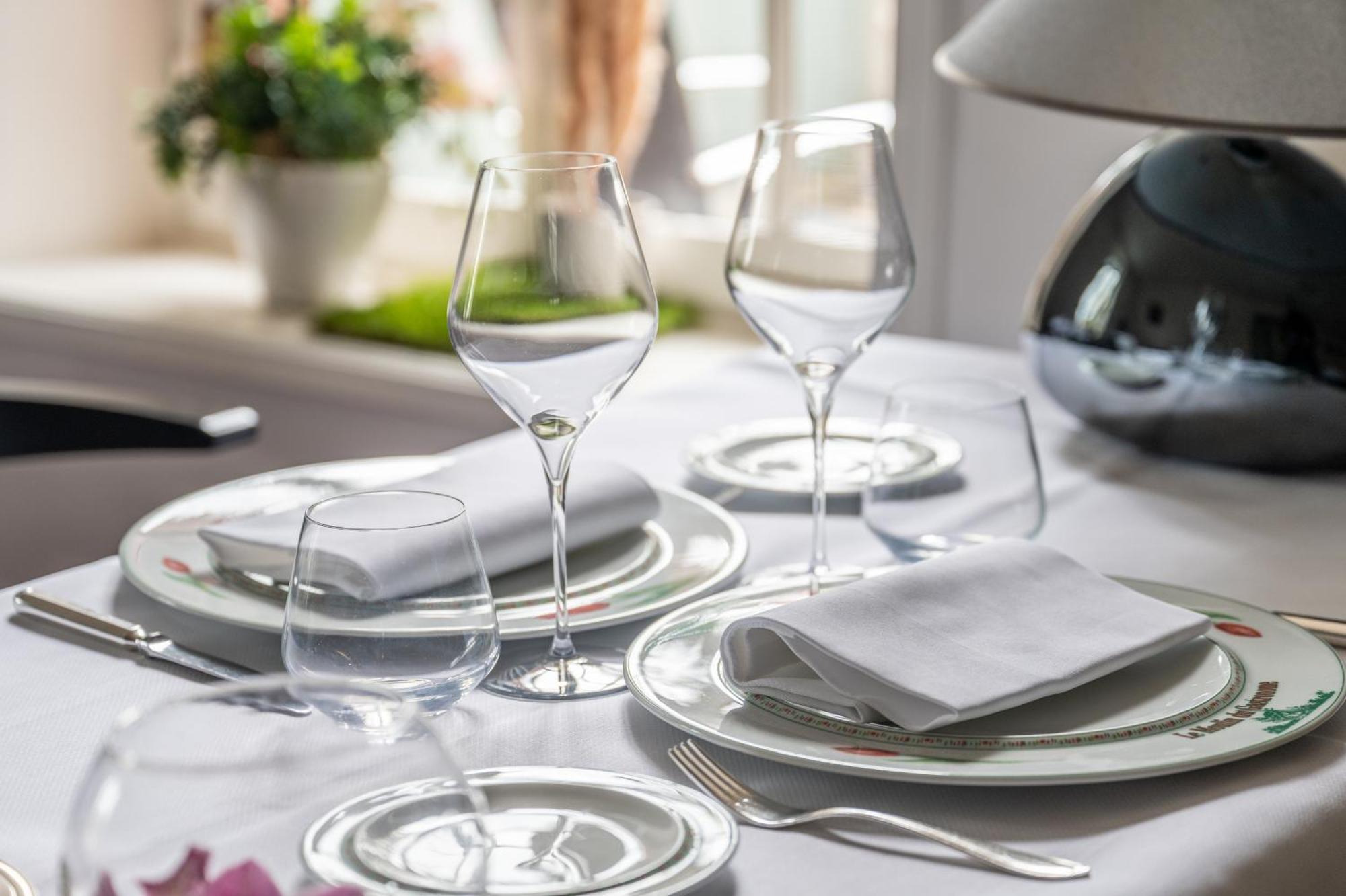Le Moulin Du Gastronome Hotel Charnay-les-Macon ภายนอก รูปภาพ